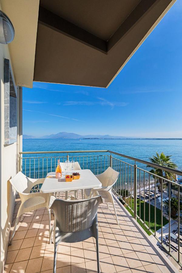 ديسينسانو ديل غاردا Residenza Miralago By Wonderful Italy المظهر الخارجي الصورة